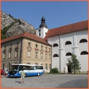 Svatý Jan pod Skalou